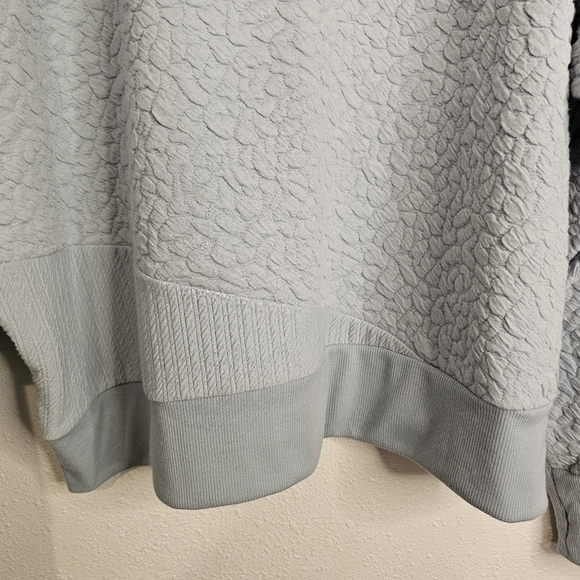 Tahari Sport Plus Activewear Top Hoodie w/Drawstrings Light Blue Size 2X NWT - Picture 13 of 16